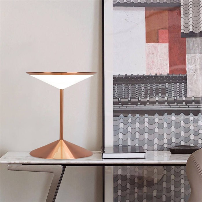 Modern simple creative personality desk lamp