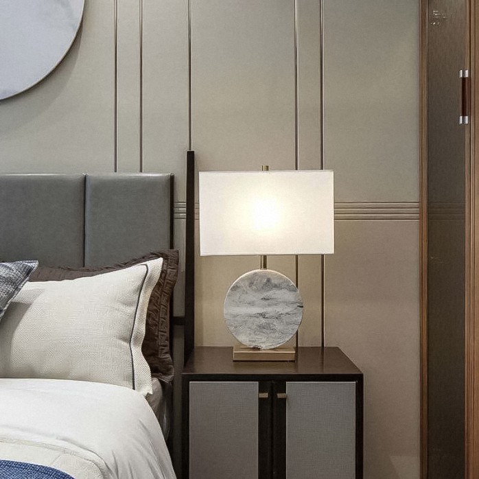 Metal base home decoration LED table lamp