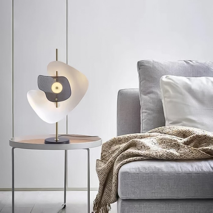 Wrought iron metal art decoration LED table lamp
