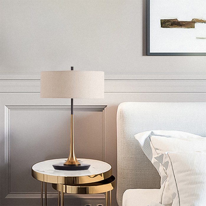 Simple round fabric lampshade table lamp
