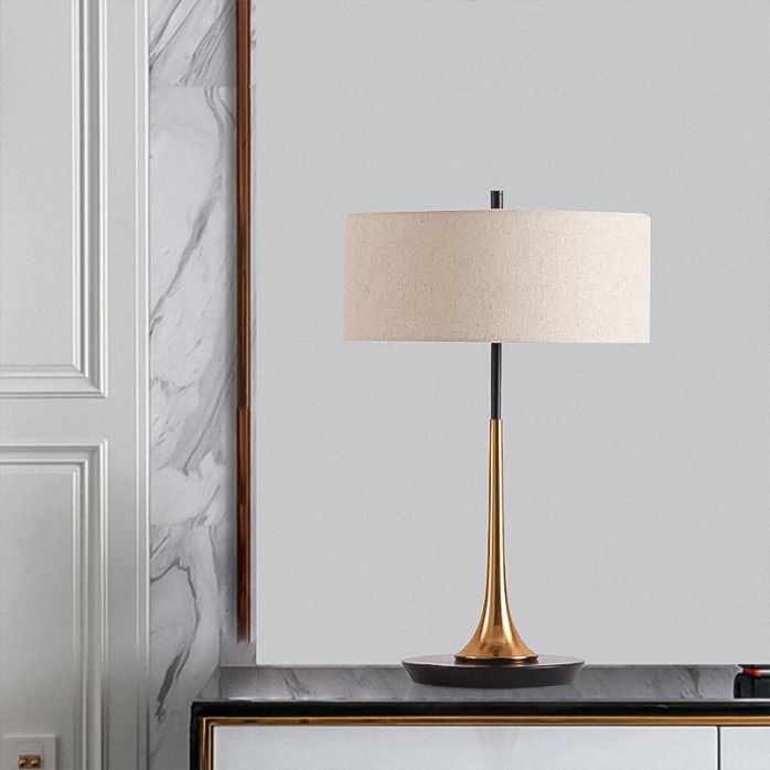 Simple round fabric lampshade table lamp