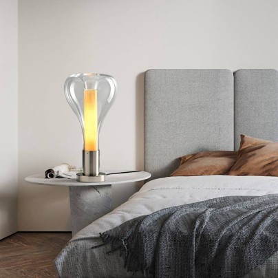 Simple and stylish single-head glass table lamp