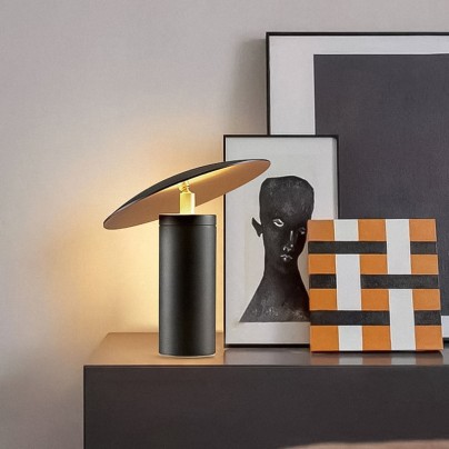 Black nordic aluminum indoor table lamp