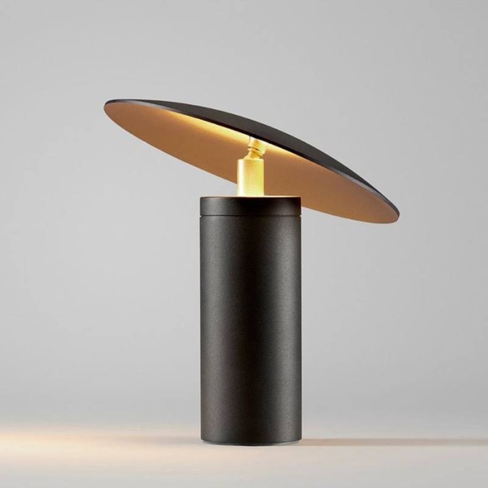 Black nordic aluminum indoor table lamp