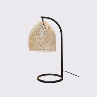 Natural rattan woven lampshade table lamp
