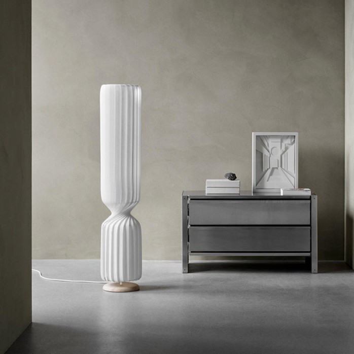 Nordic pleated cylindrical vertical LED floor lamp