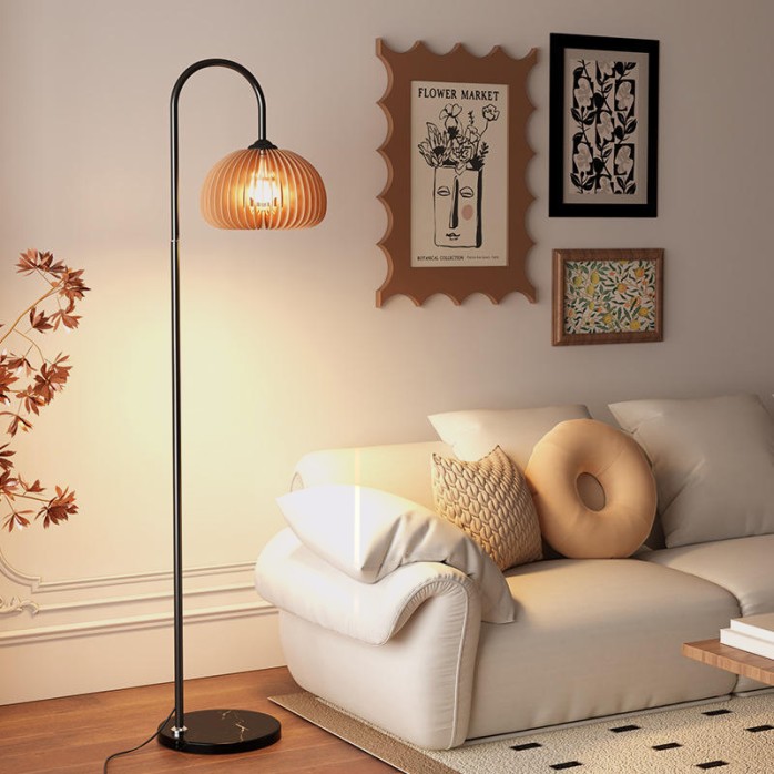 Vintage wooden pumpkin shade LED floor lamp