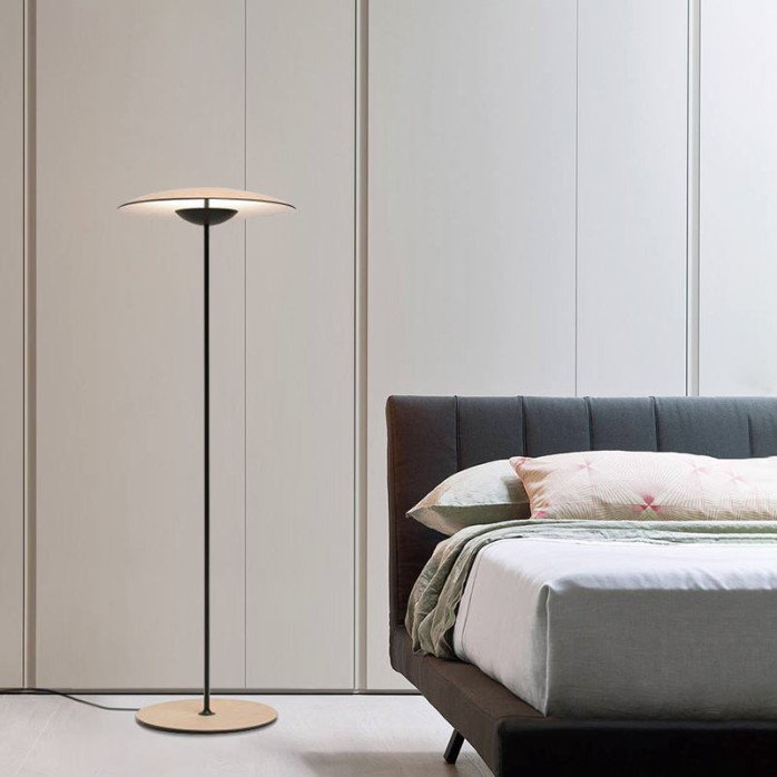Modern style vertical decorative LED floor lamp