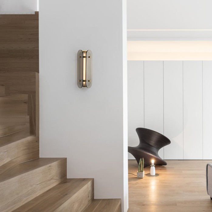 High-end simple metal glass LED wall lamp