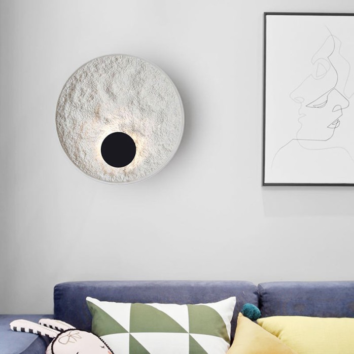 Minimalist resin disc LED wall lamp