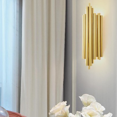Stylish and simple metal LED wall lamp