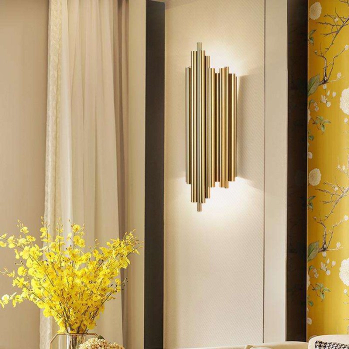 Stylish and simple metal LED wall lamp